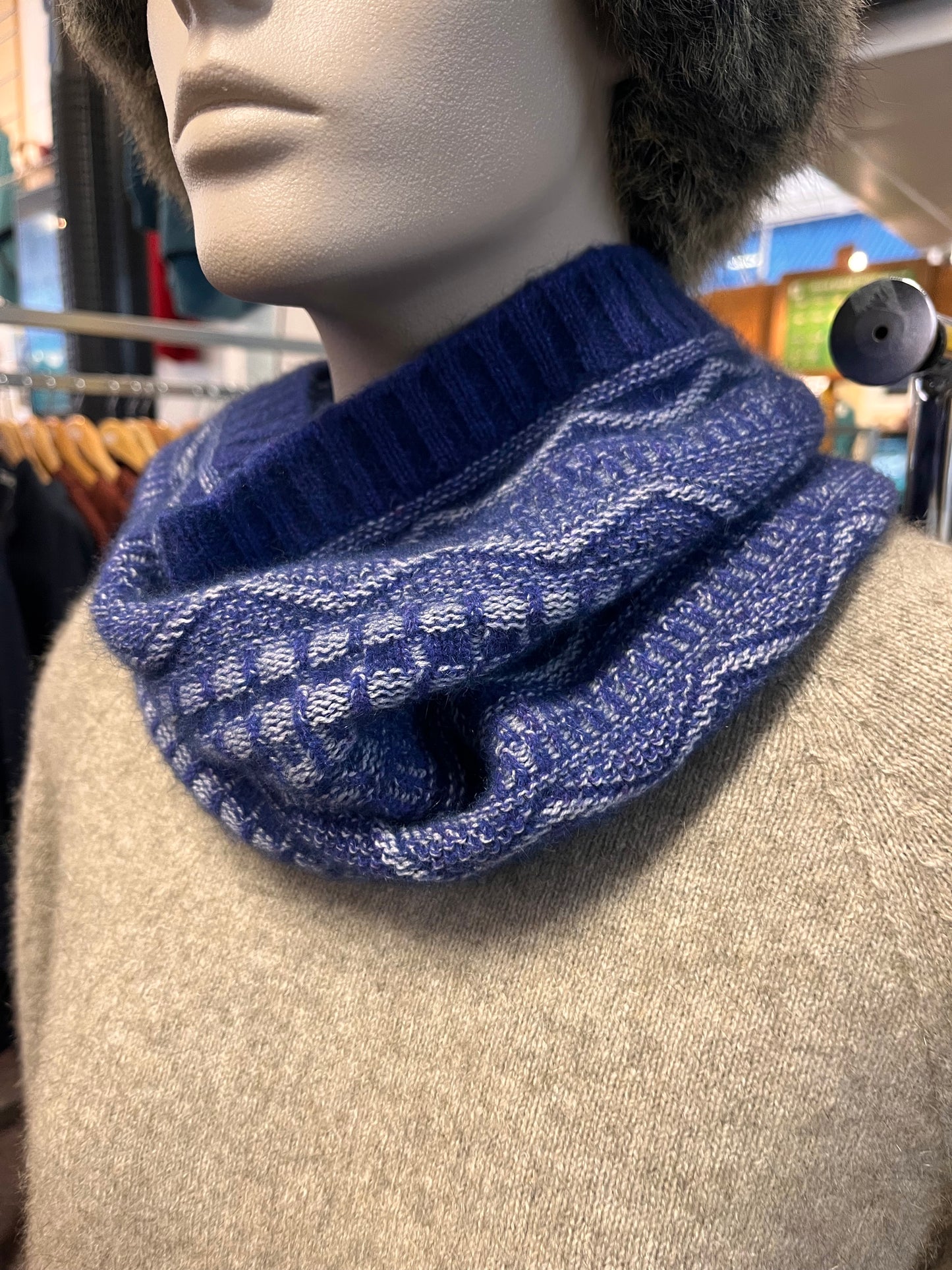 Pattern Loop Scarf