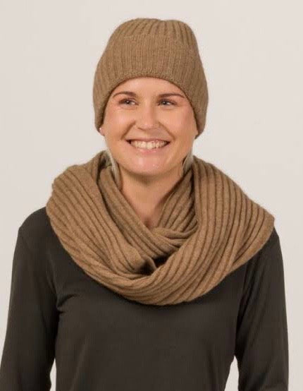 Ribbed Loop Scarf