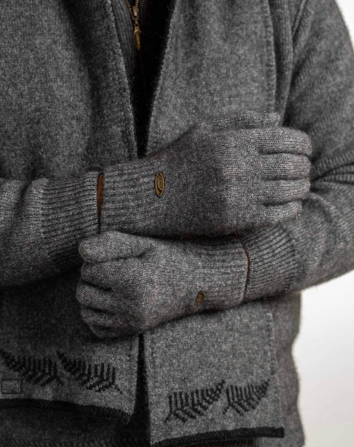 Koru Plain Gloves