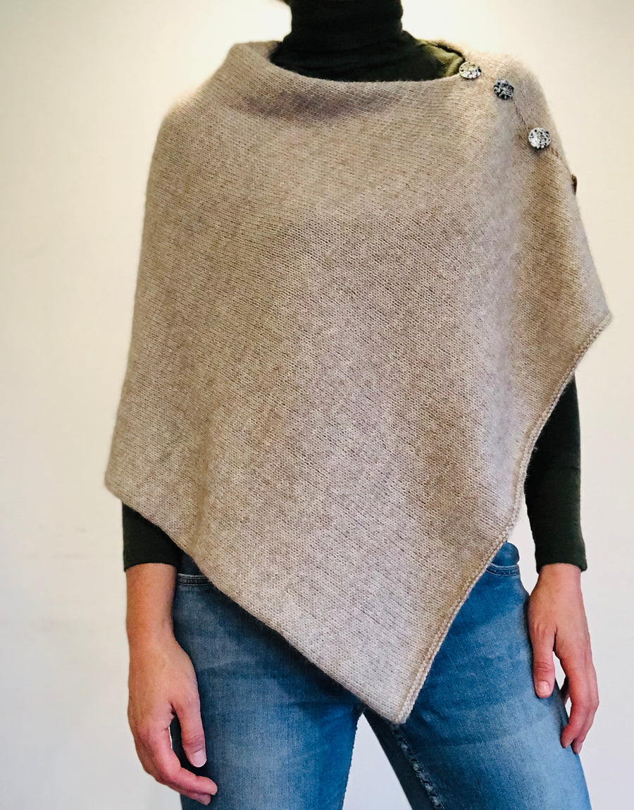 Tarras Poncho pattern