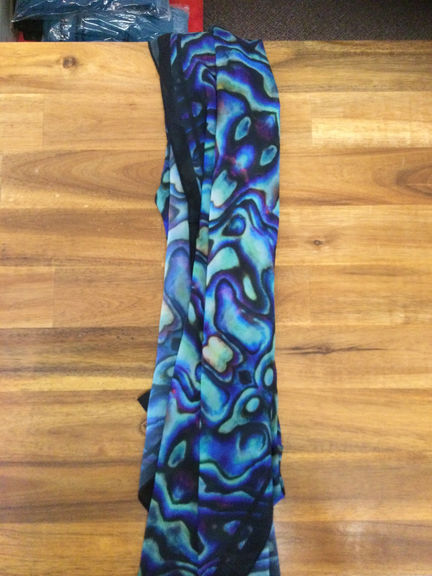 Patterned Paua Scarf
