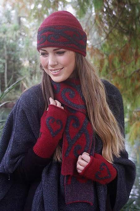 Aroha Fingerless Mitten