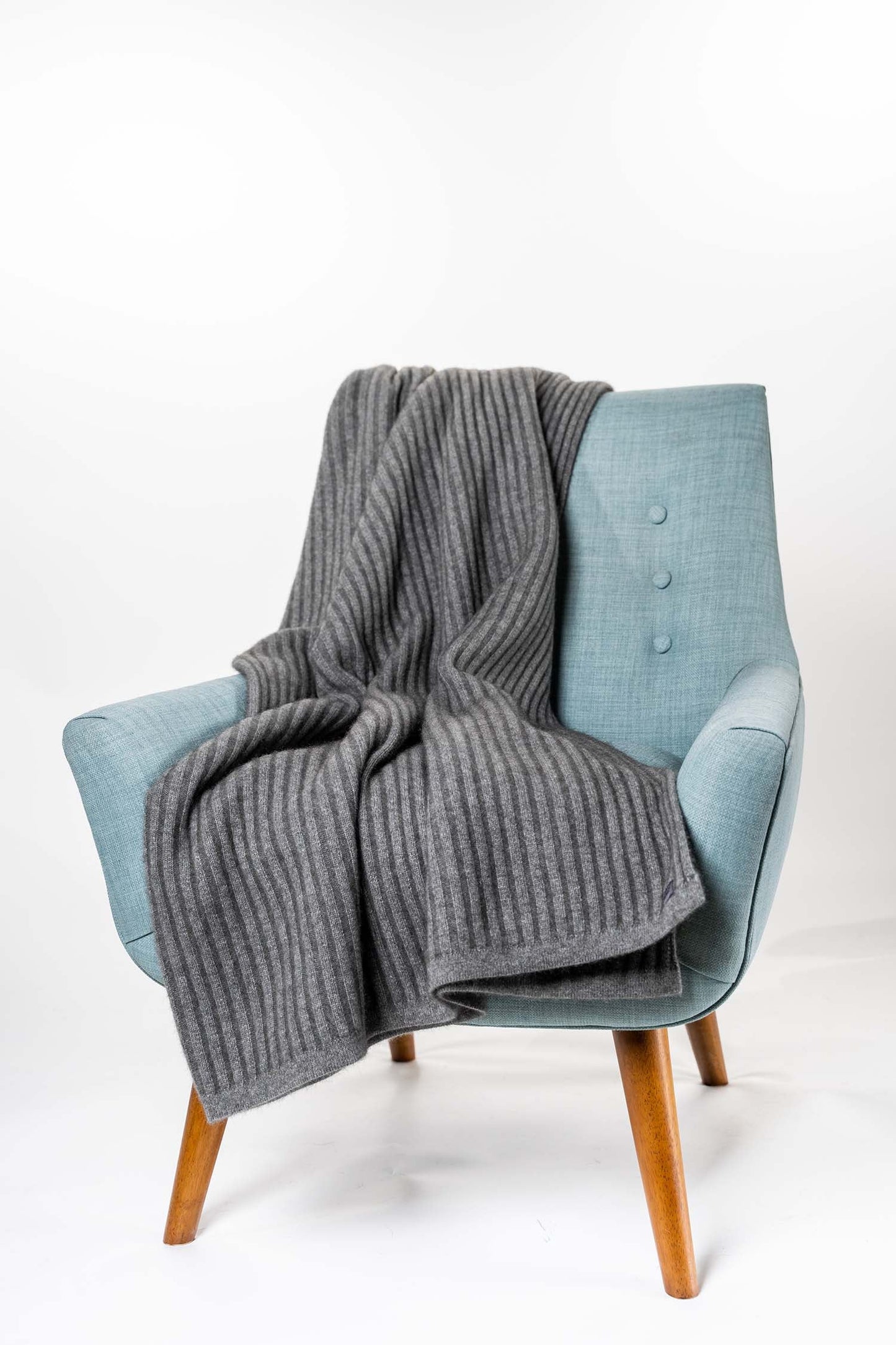 Luxurious Ribbed Throw