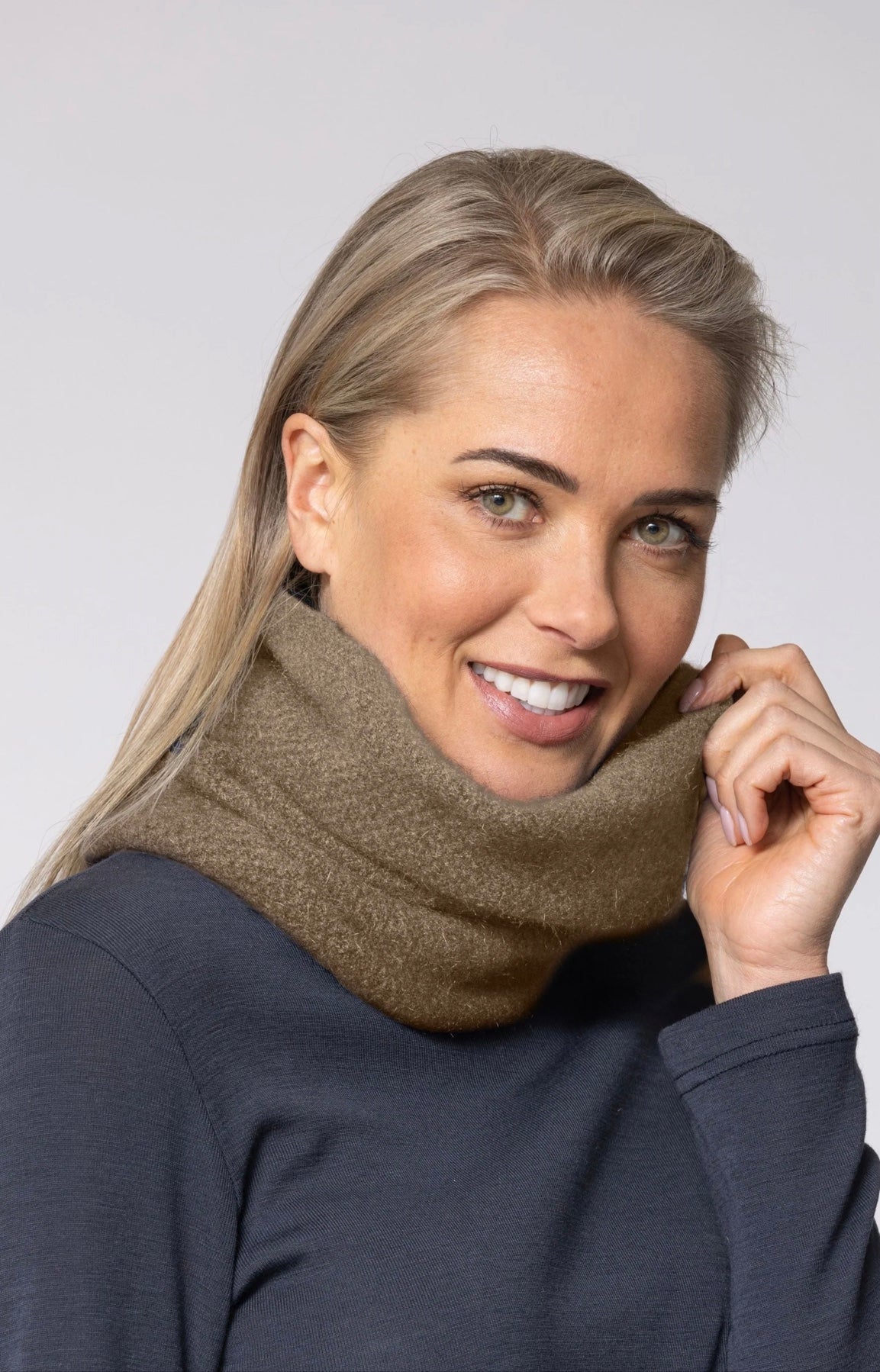 Moss Stitch Neck Warmer