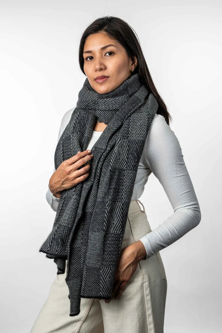 Jacquard Wrap