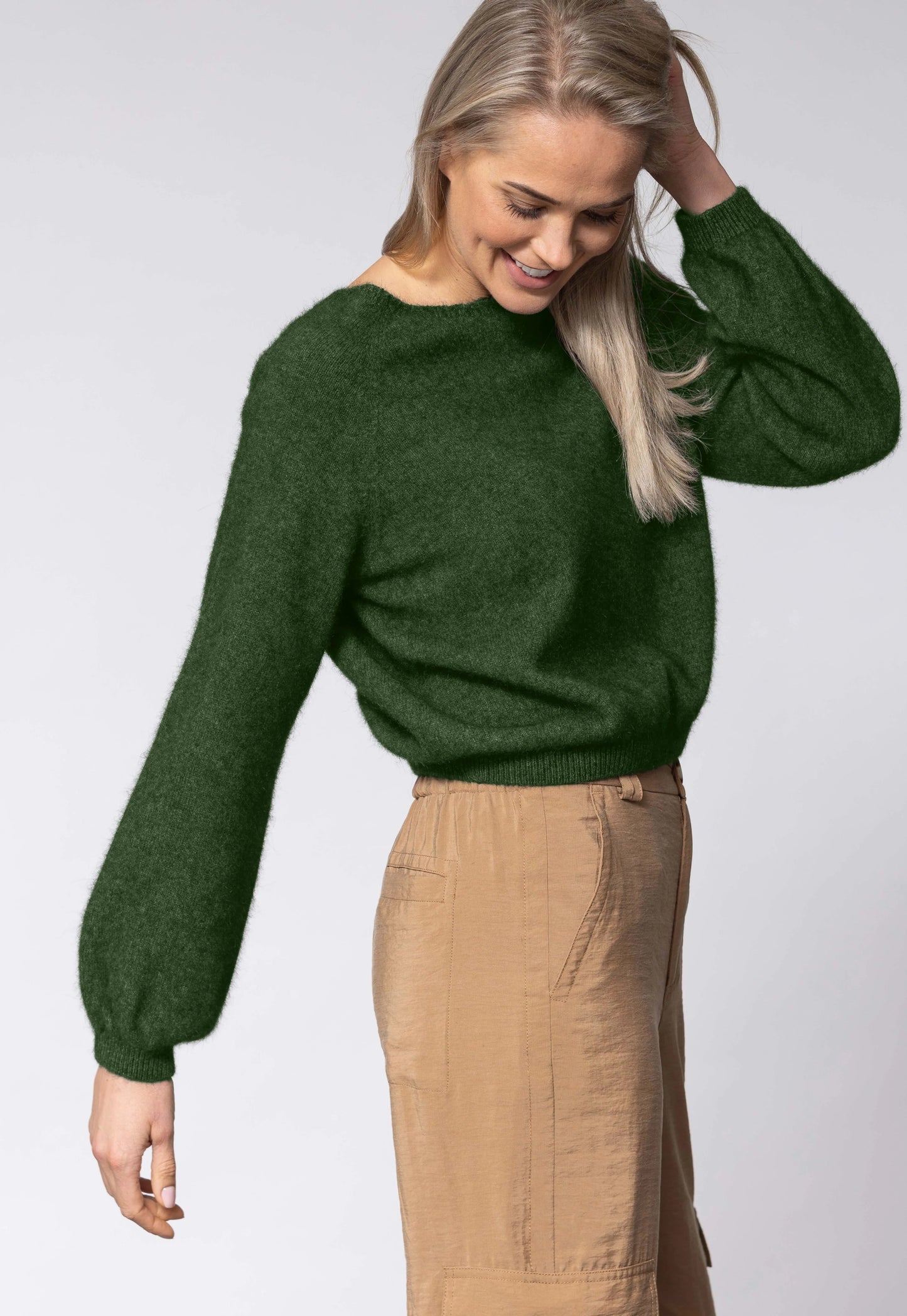 Bellow Sleeve Top