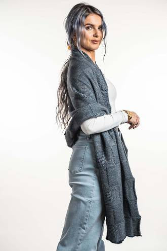 Jacquard Wrap