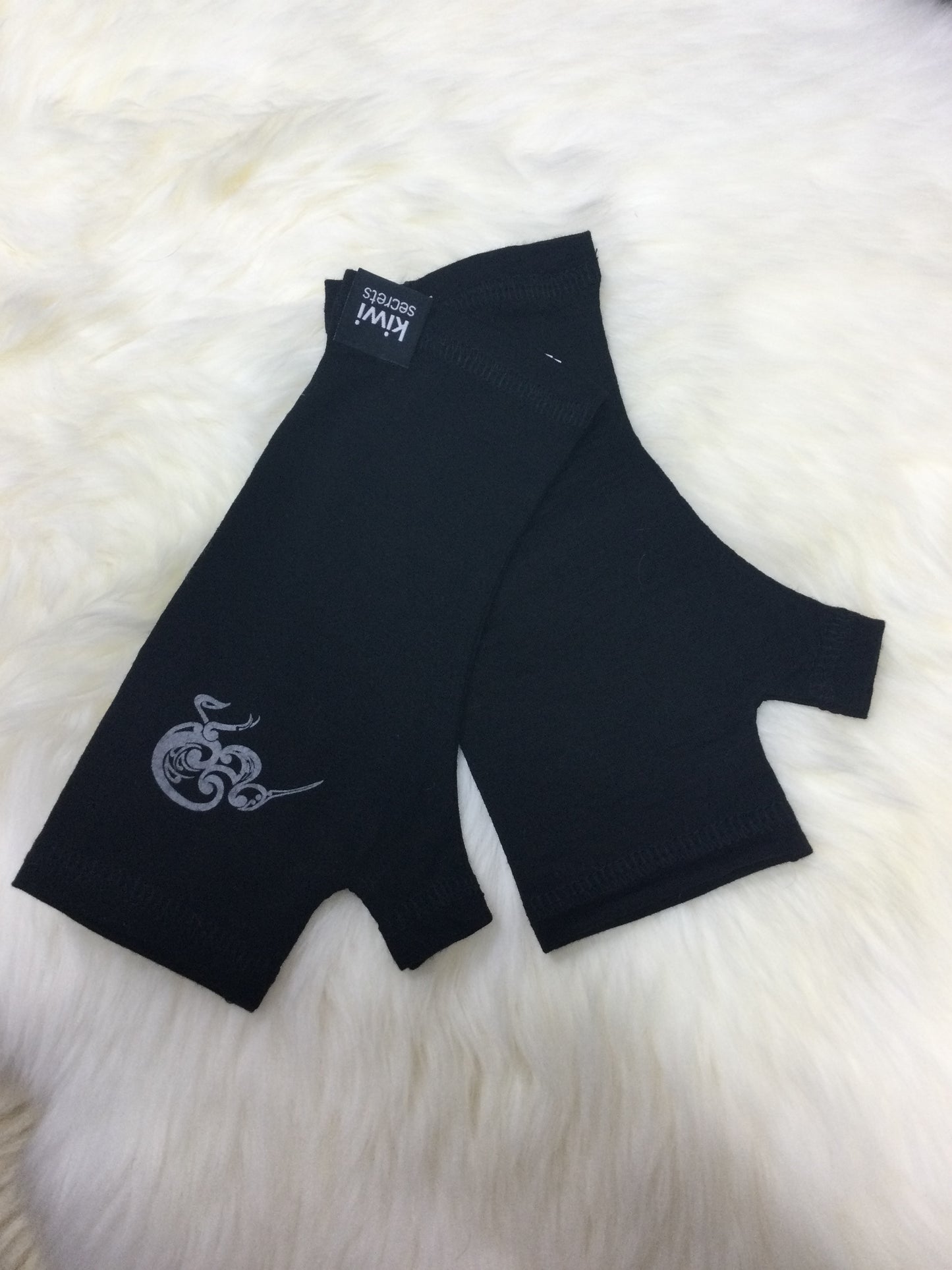 Merino Kiwi Hand Warmer