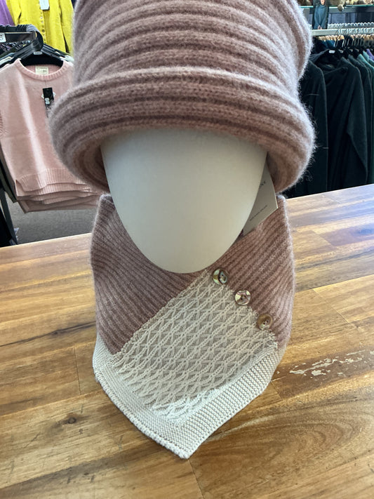 Lace Neck Warmer