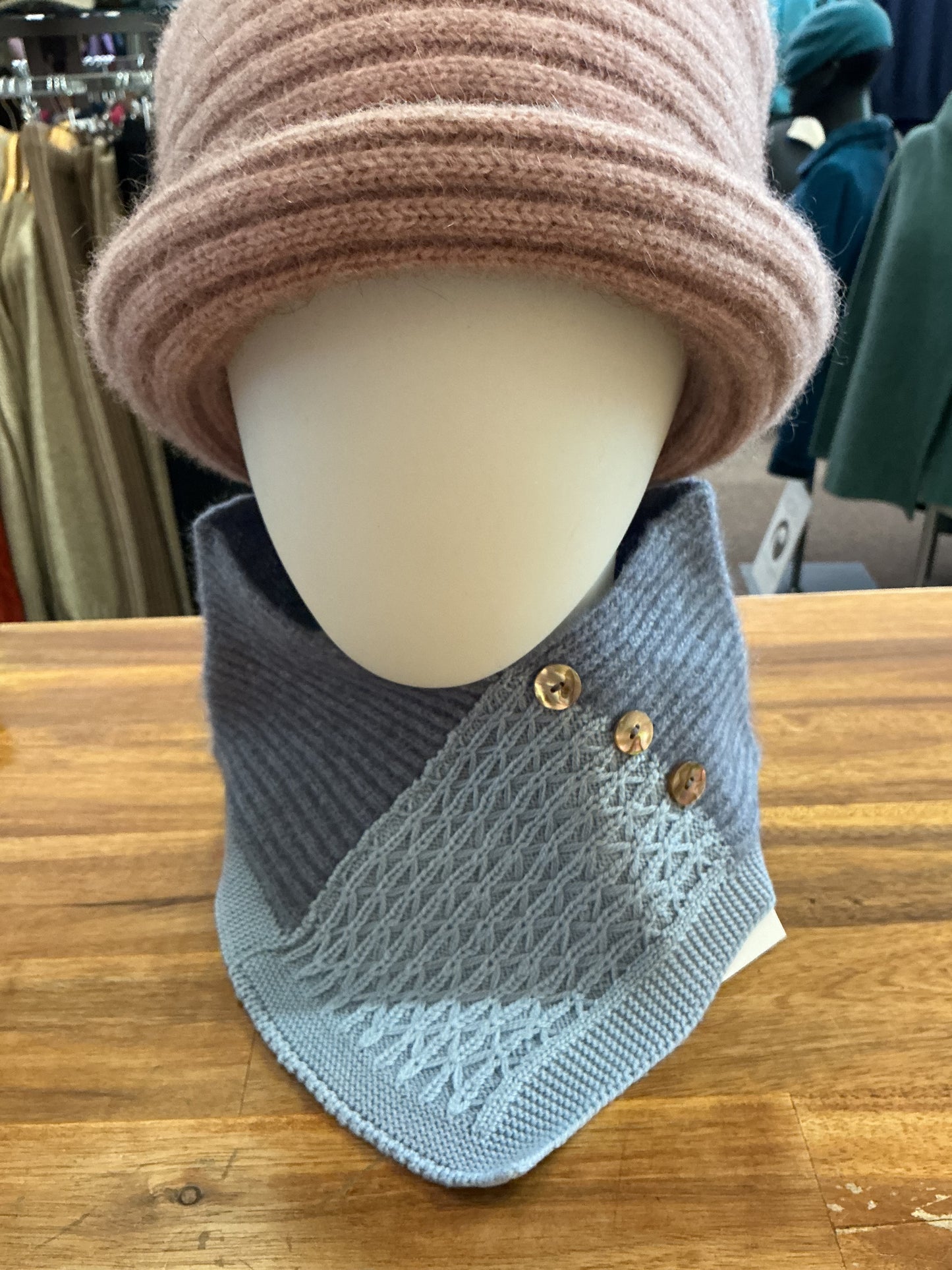 Lace Neck Warmer