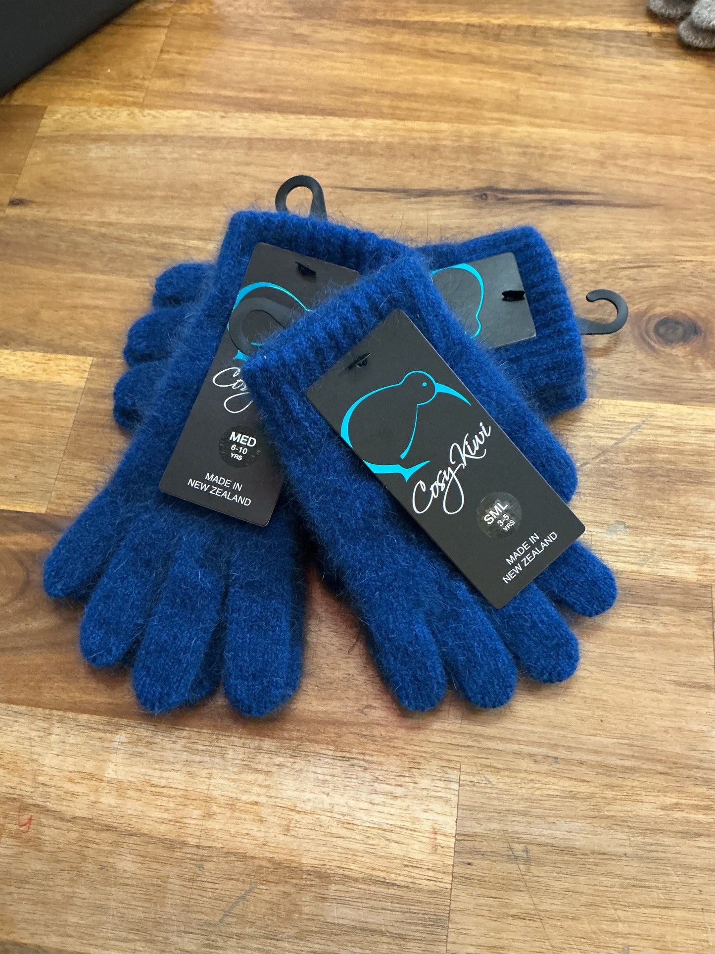 Cozy Kiwi Child Lycra Glove