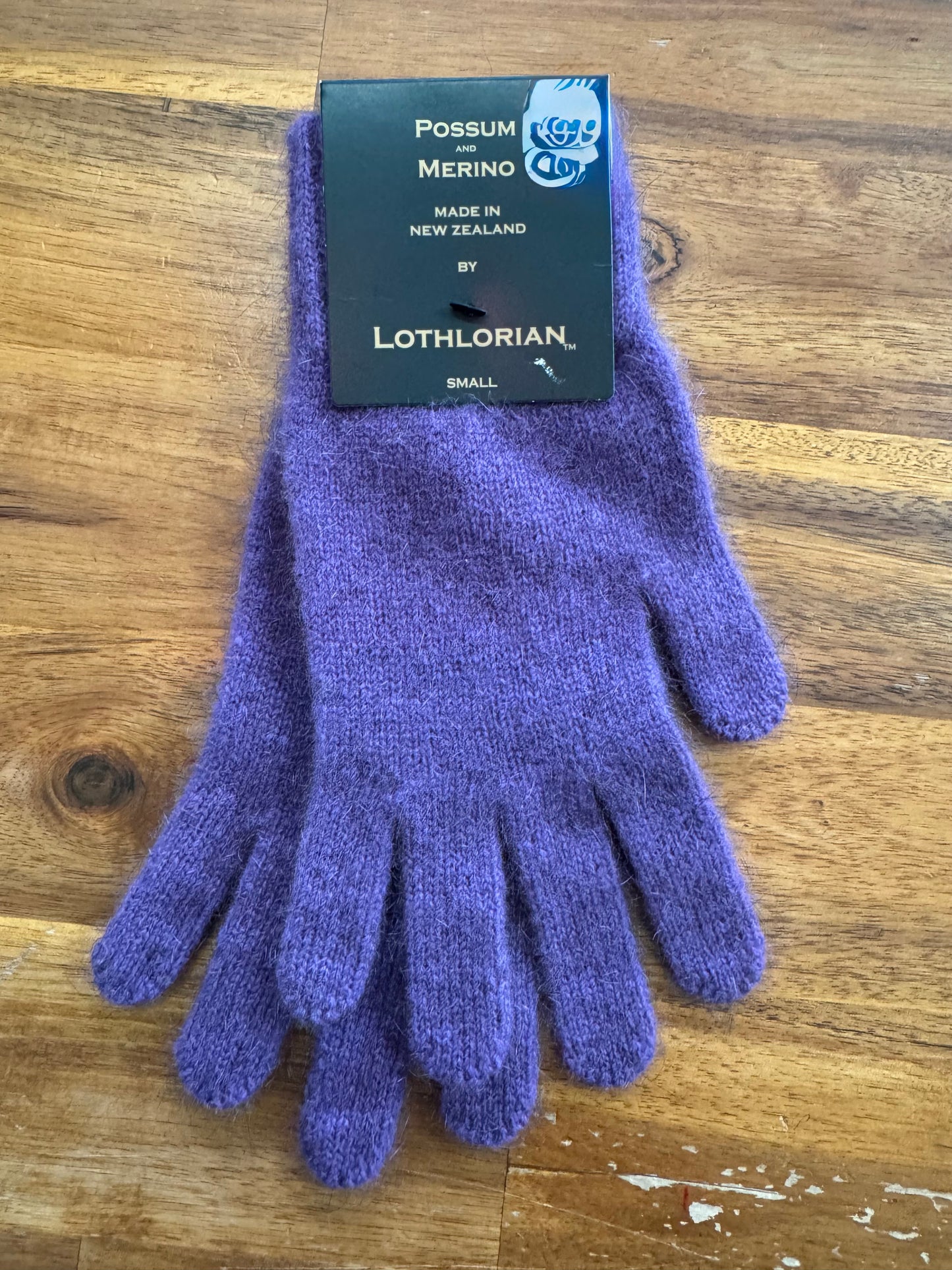 Plain Glove