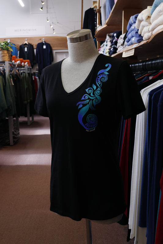 Black Ponga T