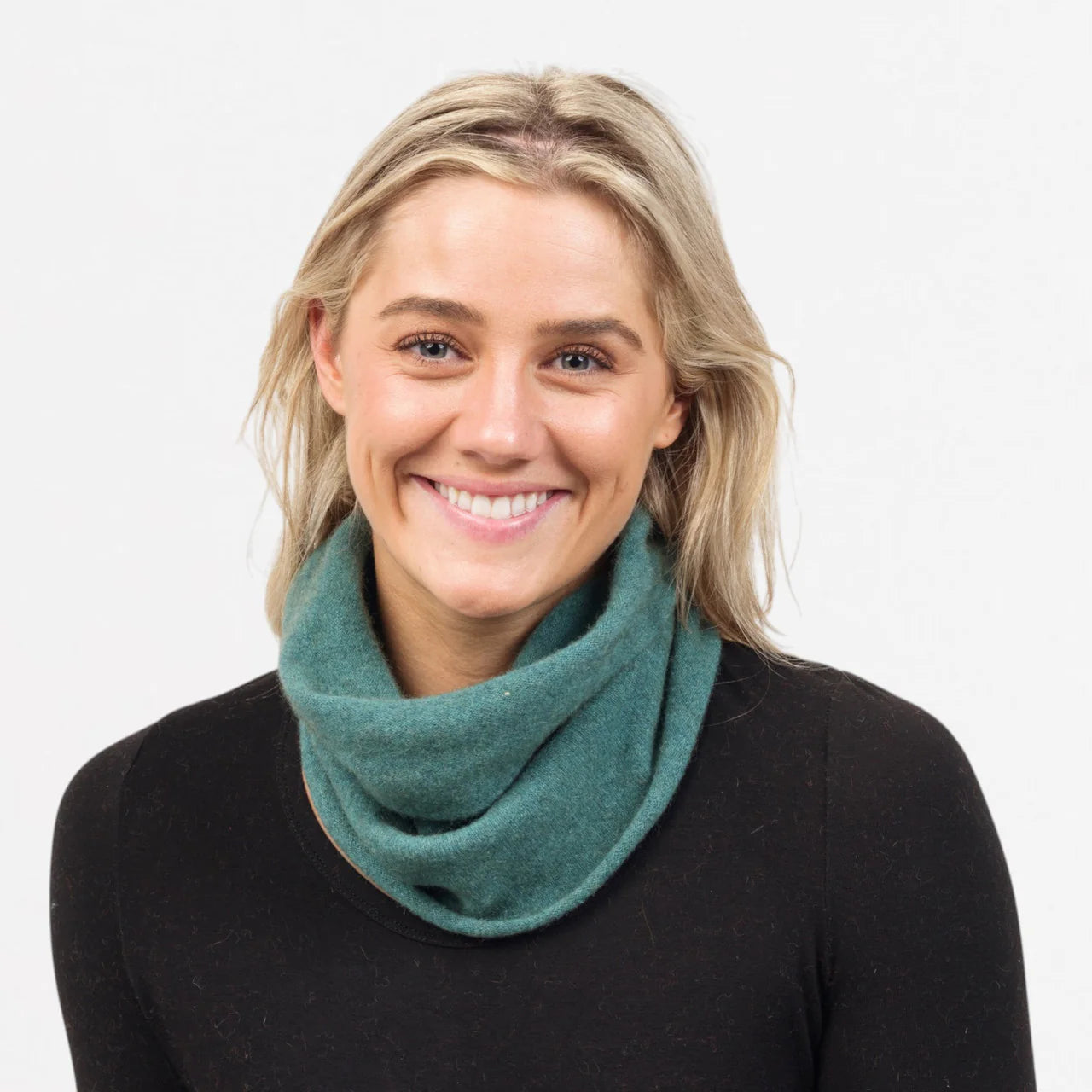 Possum Merino Plain Neckwarmer