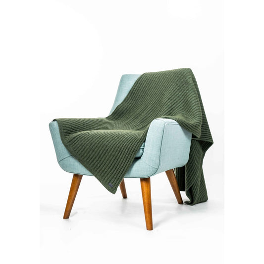 Luxurious Ribbed Throw
