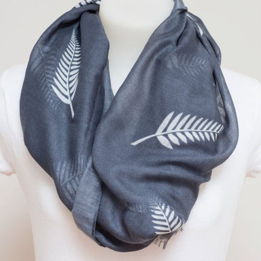 Grisaille Small Fern Scarf